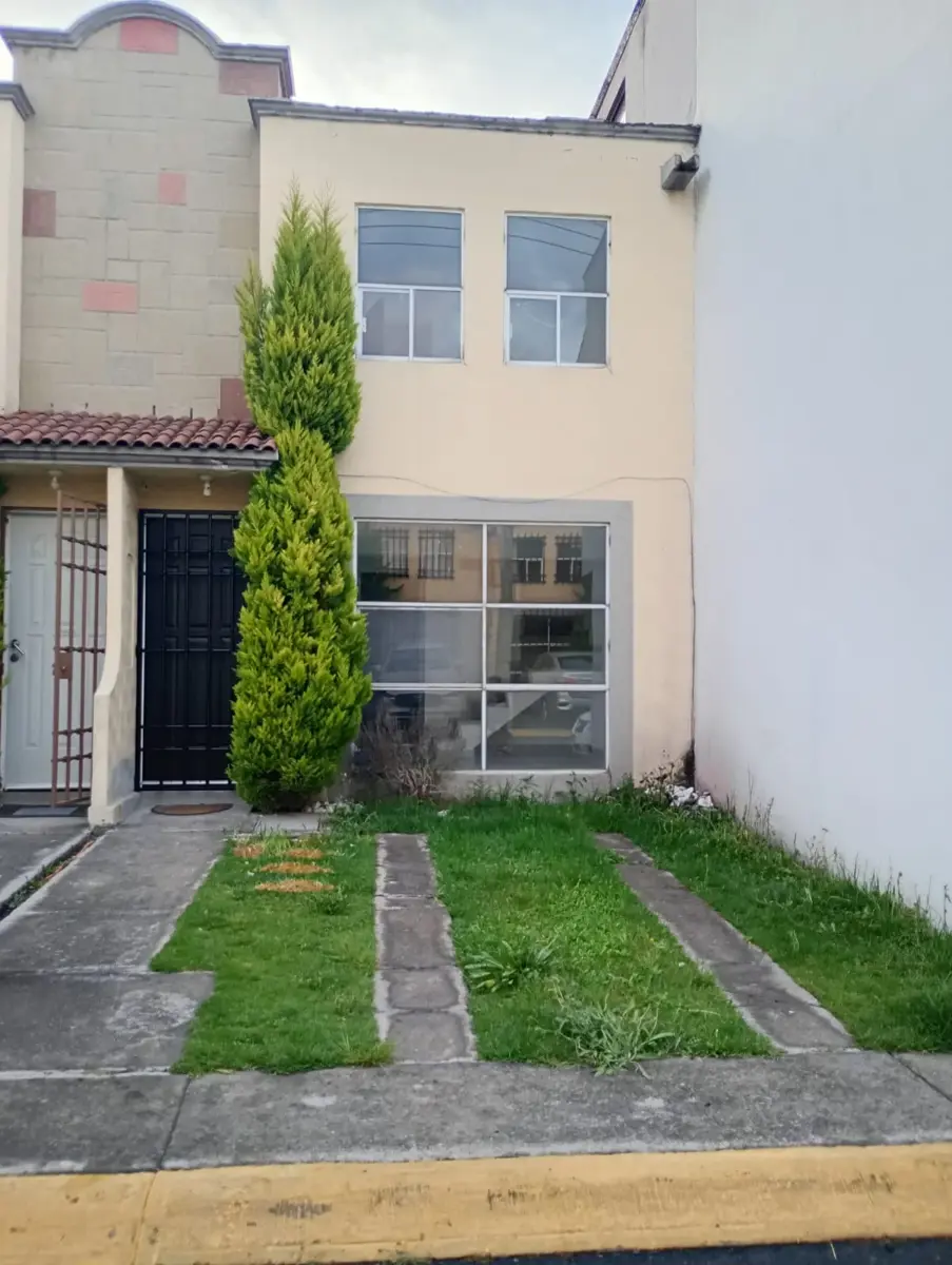 Casa en venta en Hacienda del Valle II, Toluca — foto 1 de 24