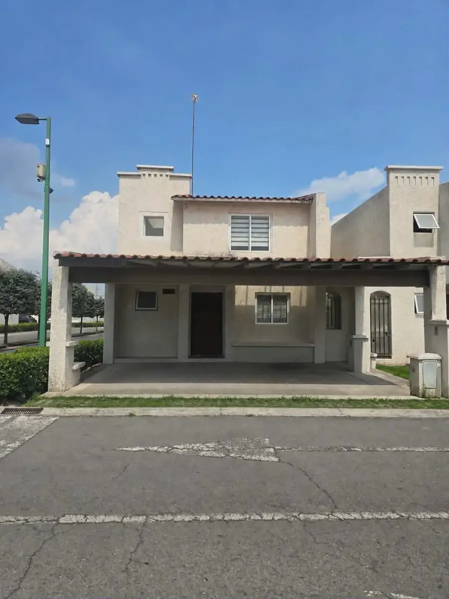 Casa en venta en El Castaño, Metepec — foto 1 de 25