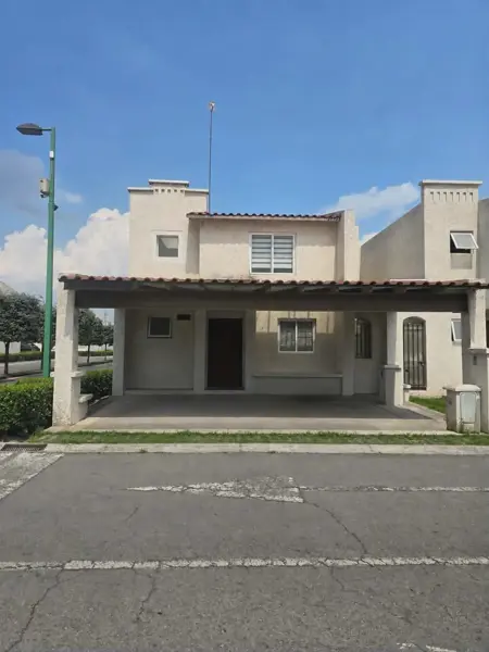 CASA EN VENTA EN LOS CASTAÑOS II, METEPEC. CON 3 RECÁMARAS Y ESTACIONAMIENTO TECHADO CASA EN VENTA EN LOS CASTAÑOS II, METEPEC. CON 3 RECÁMARAS Y ESTACIONAMIENTO TECHADO