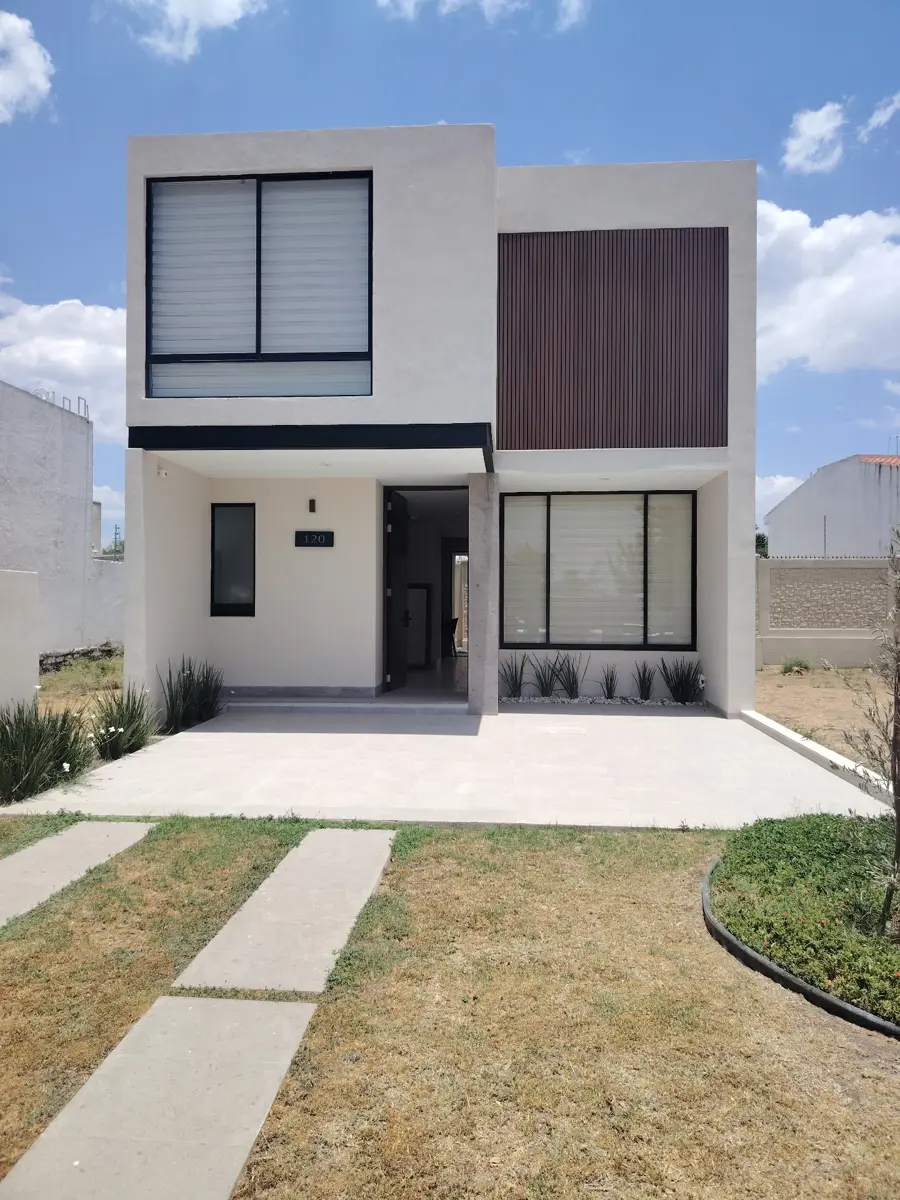 Casa en venta en Mayorca Residencial, León — foto 1 de 13