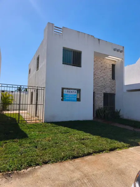 Casa en Renta en Las Américas, Mérida: 3 Habitaciones, 3.5 Baños