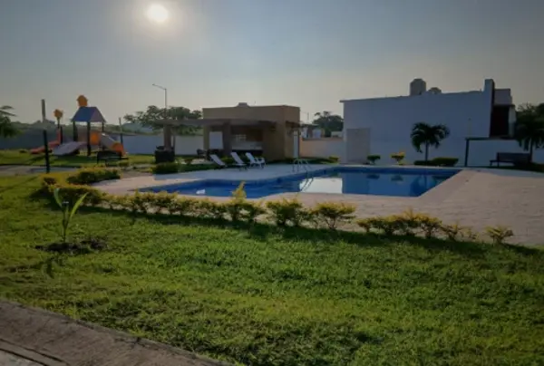 Casa en venta en Túxpam de Rodríguez Cano Centro, Tuxpan — foto 2 de 13