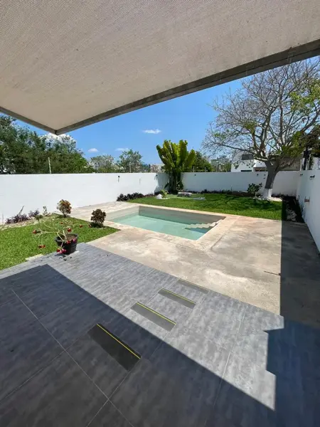 Casa en renta en Vida Verde Cholul Merida Yucatan con amplio jardín