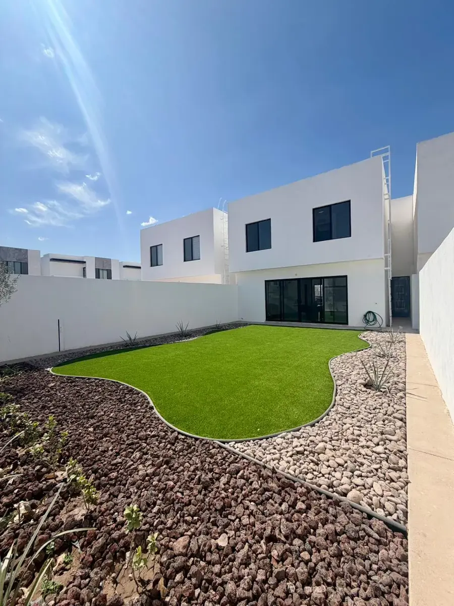 Vista 2 de CASA EN VENTA VIÑEDOS