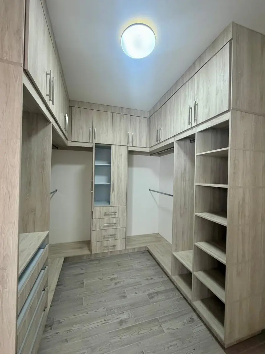 Vista 3 de CASA EN VENTA VIÑEDOS