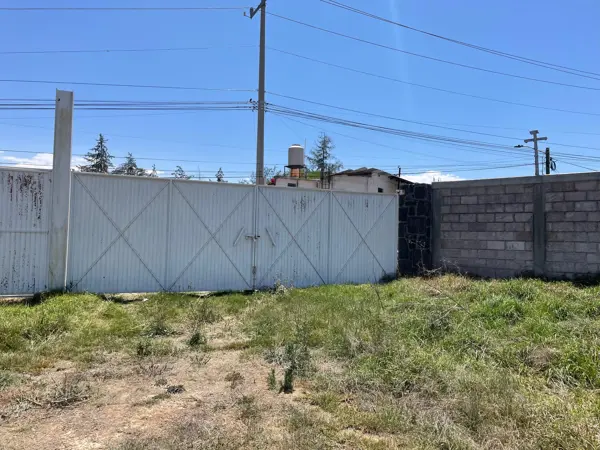 SE VENDE TERRENO COMERCIAL SOBRE CALLE PRINCIPAL LIBRAMIENTO ENTRADA A HUASCA DE OCAMPO, HGO.