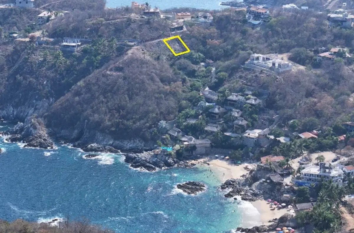 Terreno en venta en Playa Estacahuite, San Pedro Pochutla — foto 1 de 9