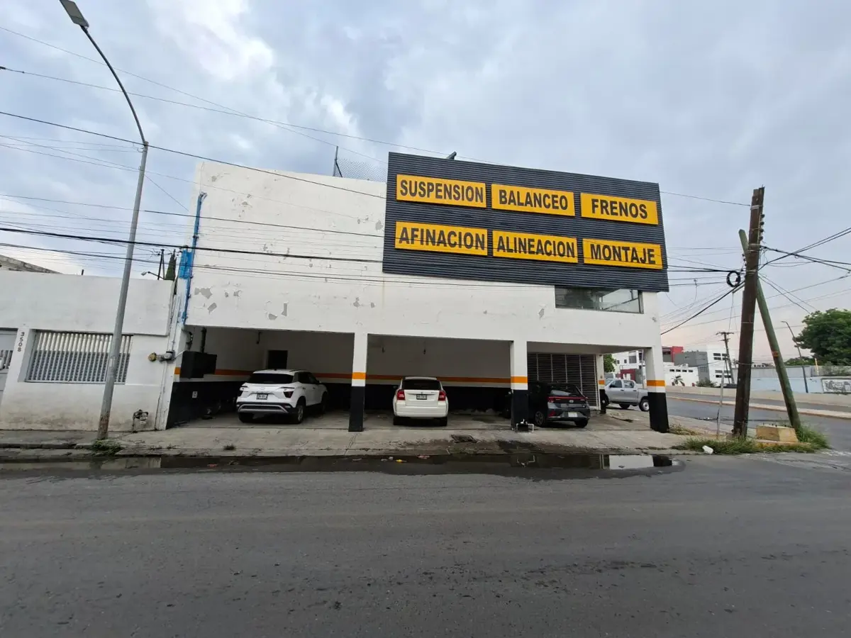 Local en renta en Villa los Pinos, Monterrey — foto 1 de 14