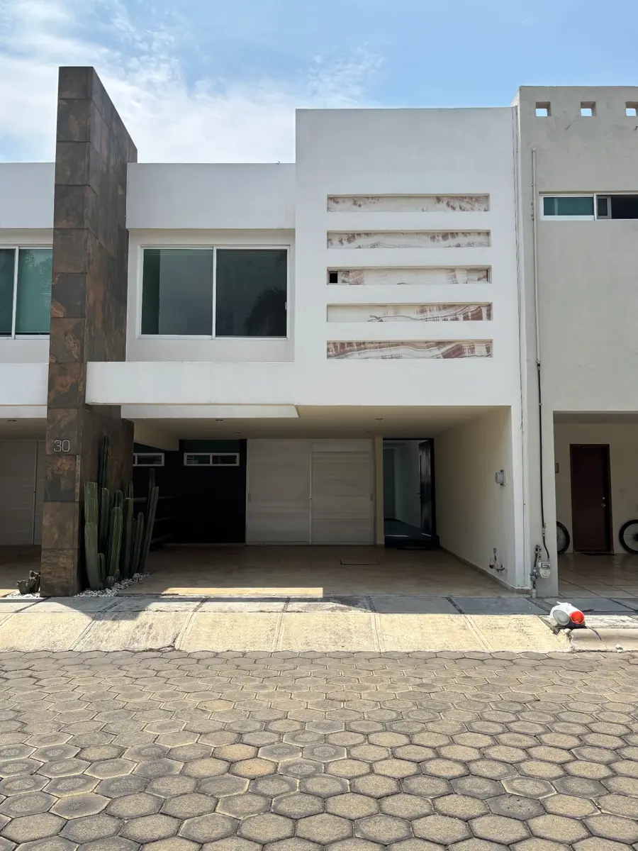 Casa en renta en Residencial San Ángel, San Andrés Cholula — foto 1 de 20