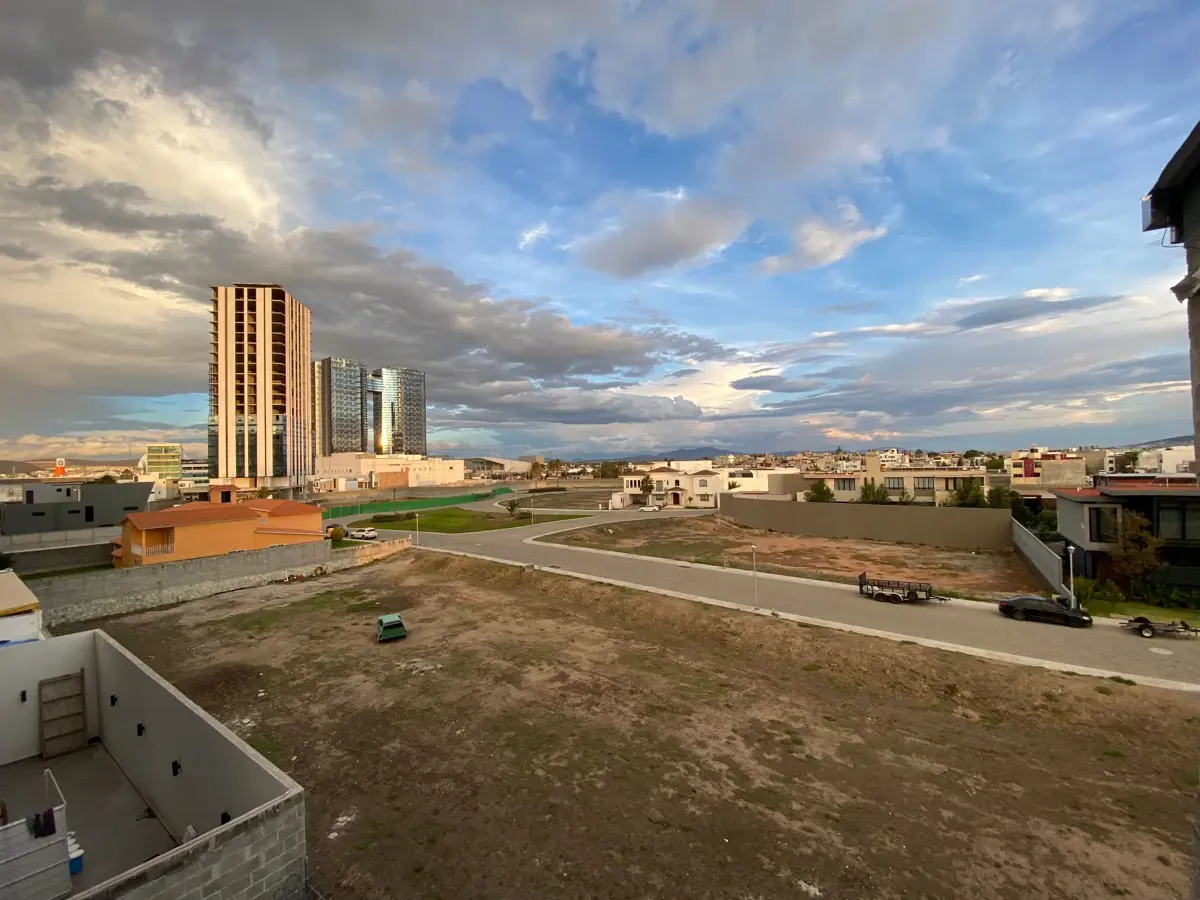 Terreno en venta en Zona Plateada, Pachuca de Soto — foto 1 de 31