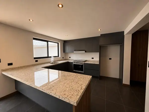Casa en venta en Lomas de Angelópolis, Ocoyucan — foto 3 de 40