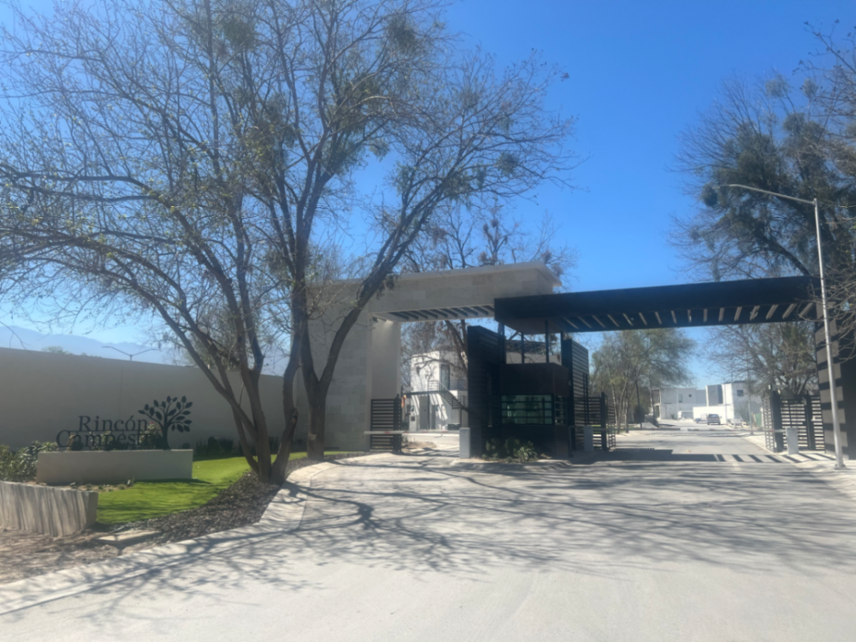 Casa en venta en Rincón Campestre, Saltillo — foto 1 de 26