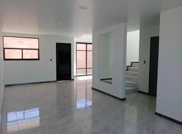 Casa en venta en Las Águilas, Mineral de la Reforma — foto 3 de 9