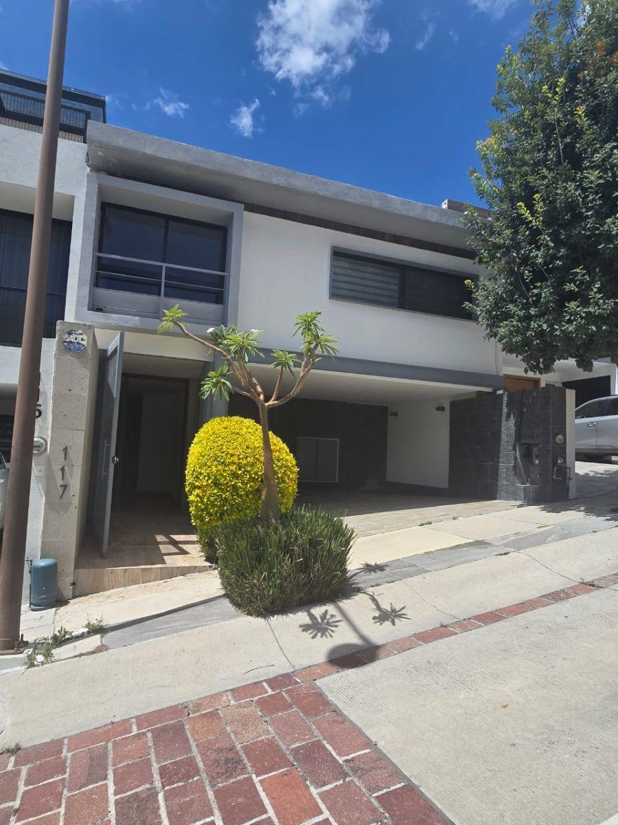 Casa en venta en Residencial Lomas Punta del Este, León — foto 1 de 5