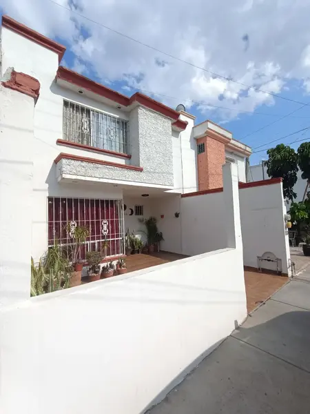 Casa en venta en Jardines de Oriente, León — foto 3 de 18