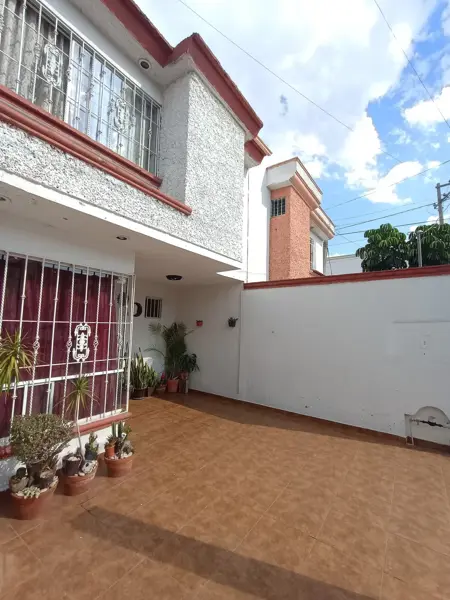 Casa en venta en Jardines de Oriente, León — foto 2 de 18
