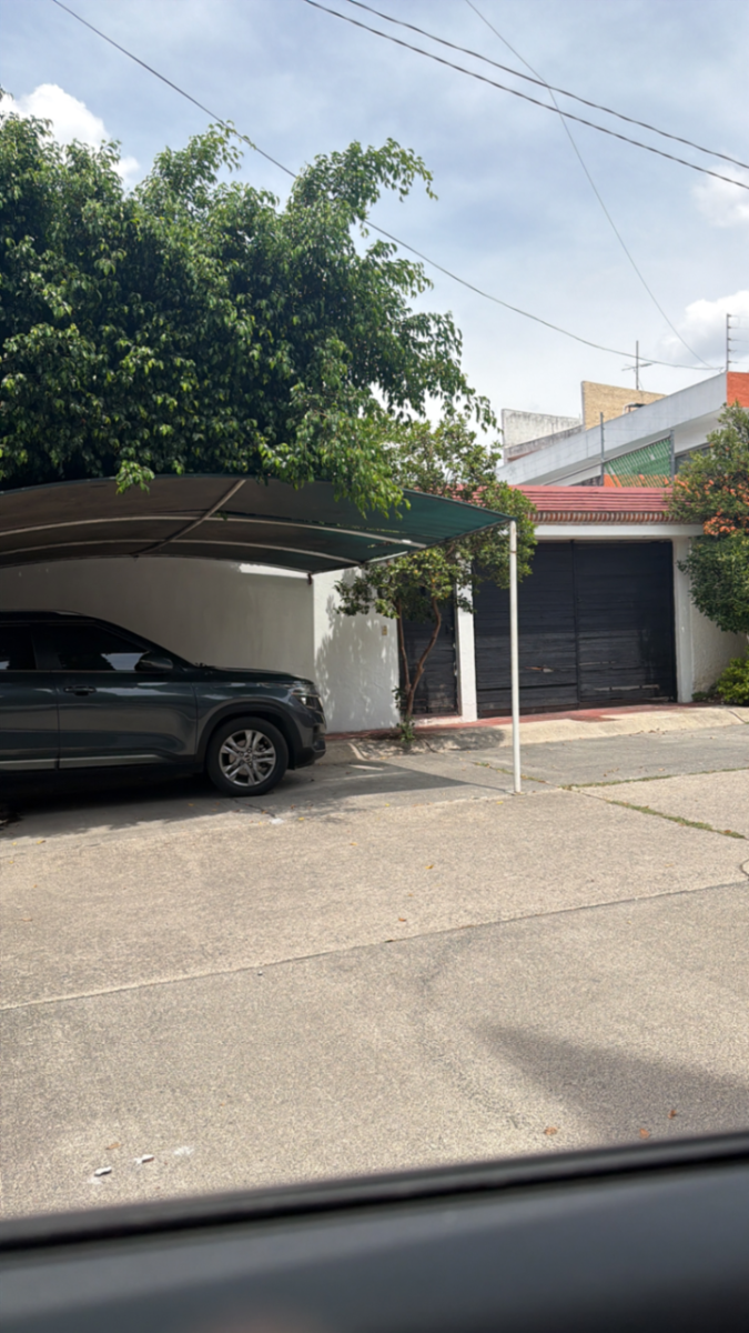 Casa en venta en Las Alamedas, Zapopan — foto 1 de 16