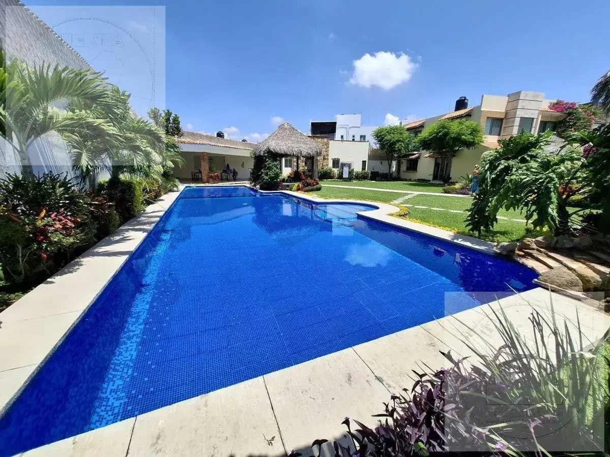 Casa en venta en Lomas de Jiutepec, Jiutepec — foto 1 de 27
