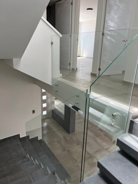 RENTA CASA NUEVA LOMAS /TOU