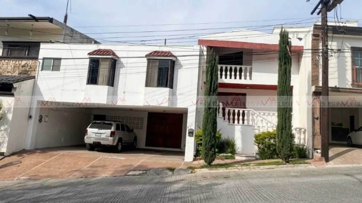 Casa en venta en Contry la Silla, Guadalupe — foto 1 de 11
