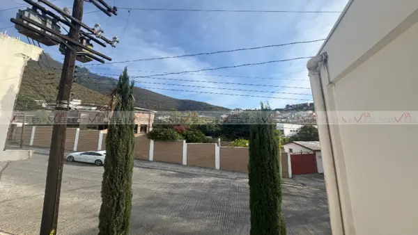 Casa en venta en Contry la Silla, Guadalupe — foto 3 de 11