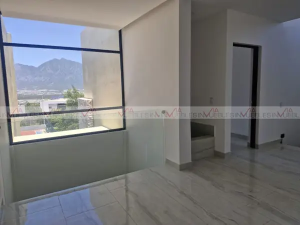 Casa en venta en La Montaña, García — foto 3 de 21