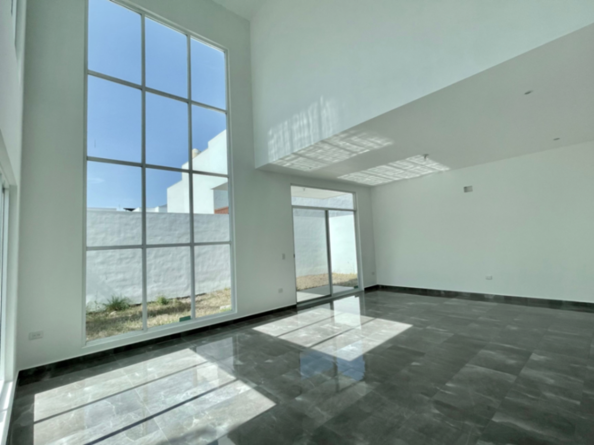 Casa en venta en El Uro, Monterrey — foto 1 de 24