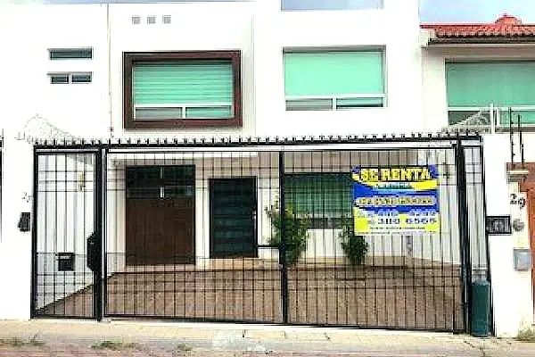 Milenio Iii Rento Casa Amplia