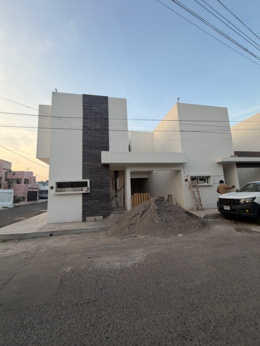 Casa en venta en Graciano Sánchez Romo, Boca del Río — foto 1 de 16