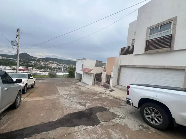 Casa en venta en Lomas del Parque, Hidalgo del Parral — foto 2 de 20