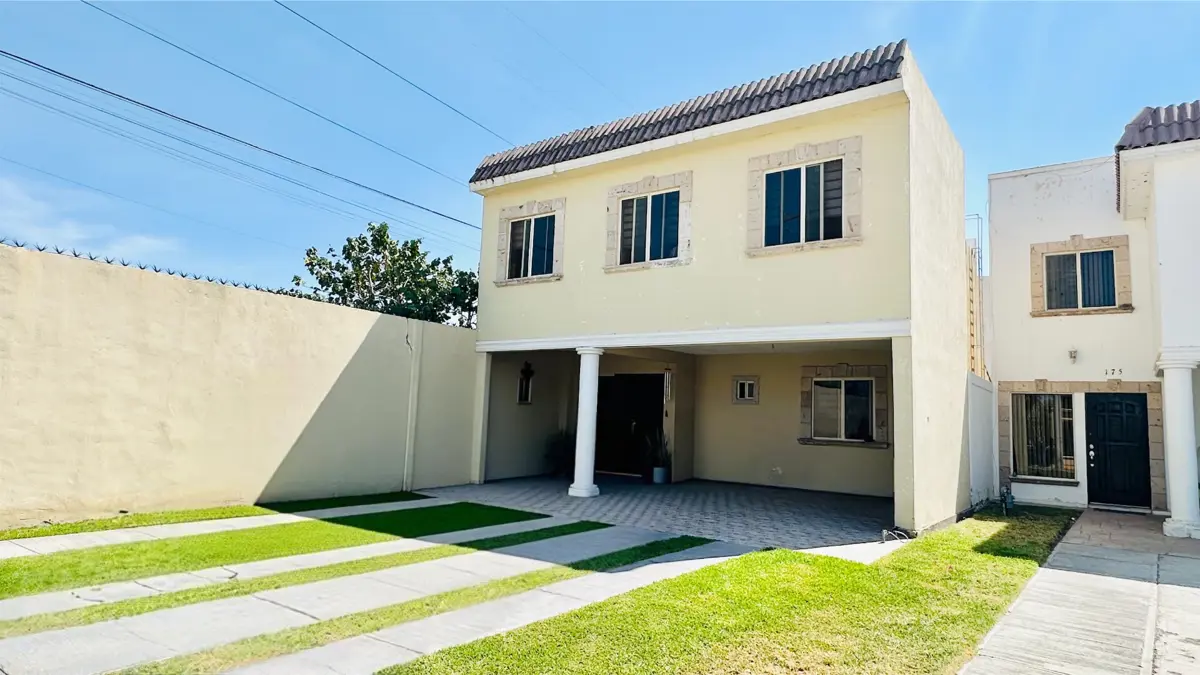 Casa en venta en Cipreses, Torreón — foto 1 de 17