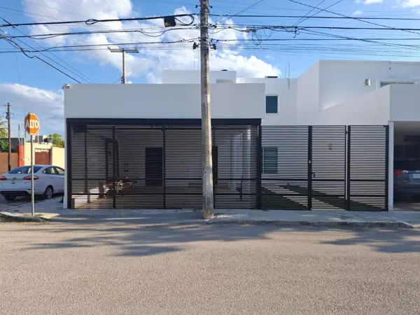 Casa en venta en San Antonio Cinta, Mérida — foto 3 de 34
