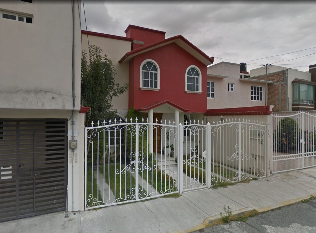 Casa en venta en El Álamo, Mineral de la Reforma — foto 1 de 9