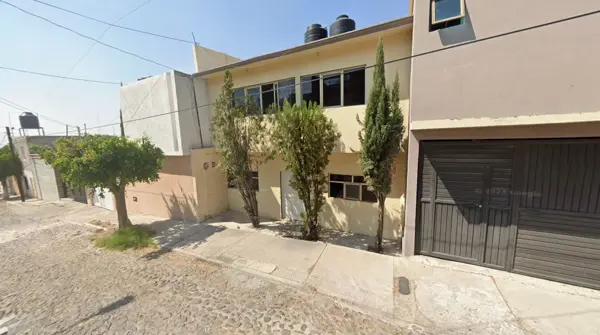 Casa en venta en Santa Bárbara 1a Sección, Corregidora — foto 2 de 9