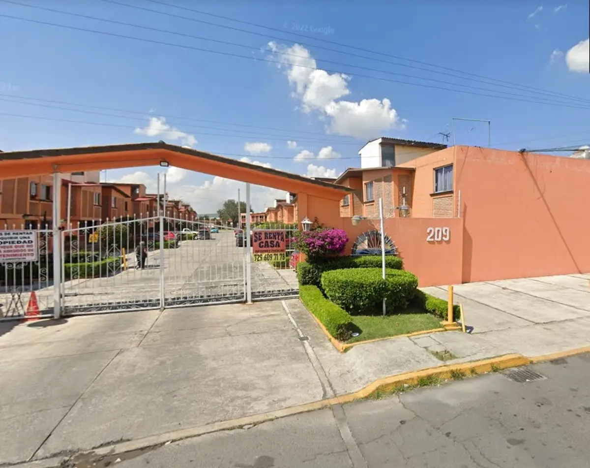 Casa en venta en San Lorenzo Tepaltitlán Centro, Toluca — foto 1 de 10
