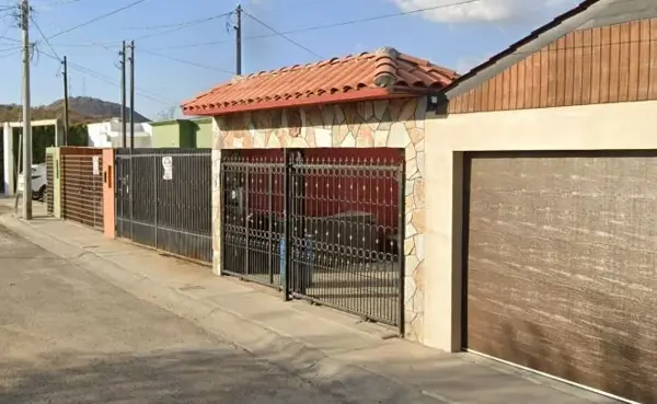 Casa en venta en Tecate Centro, Tecate — foto 2 de 10