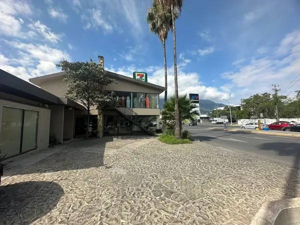Local en renta en Del Valle, San Pedro Garza García — foto 2 de 8
