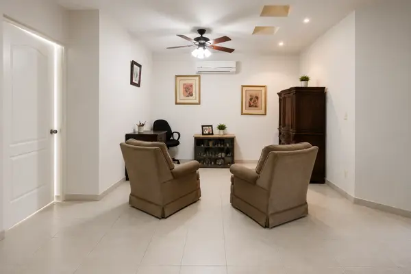 Casa en venta en La Rioja Privada Residencial, Monterrey — foto 3 de 5