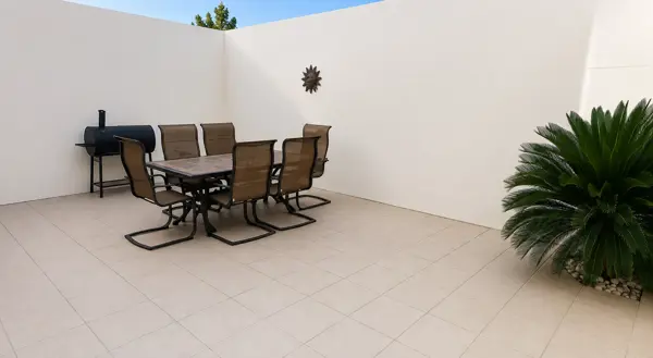 Casa en venta en La Rioja Privada Residencial, Monterrey — foto 2 de 5