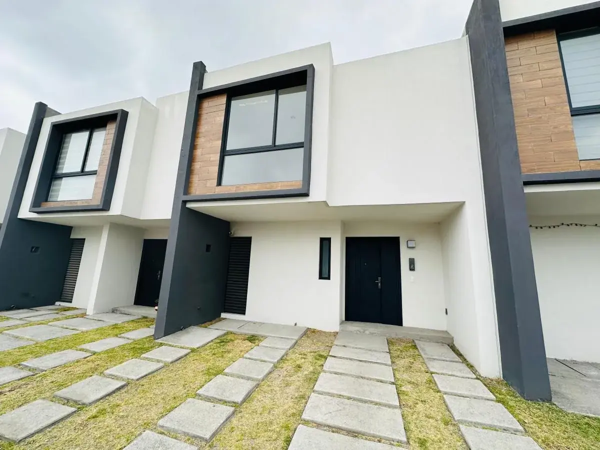 Casa en venta en San Mateo Otzacatipan, Toluca — foto 1 de 32