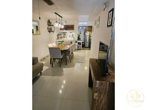 Casa en venta en Revolución Jardín, San Pedro Tlaquepaque — foto 3 de 32