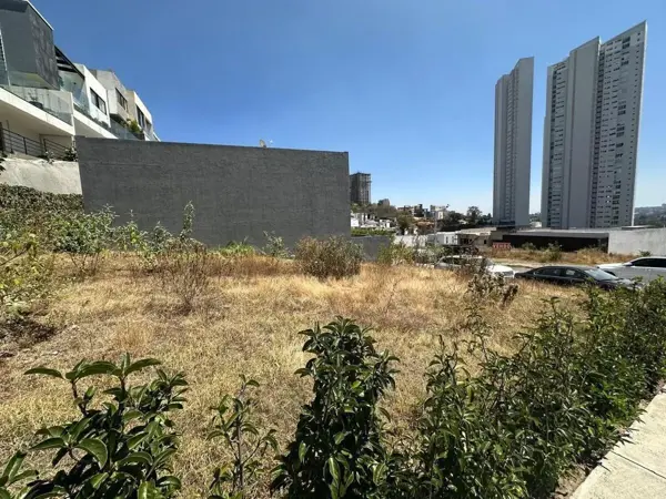 Terreno en venta en Bosque Real, Huixquilucan — foto 2 de 5