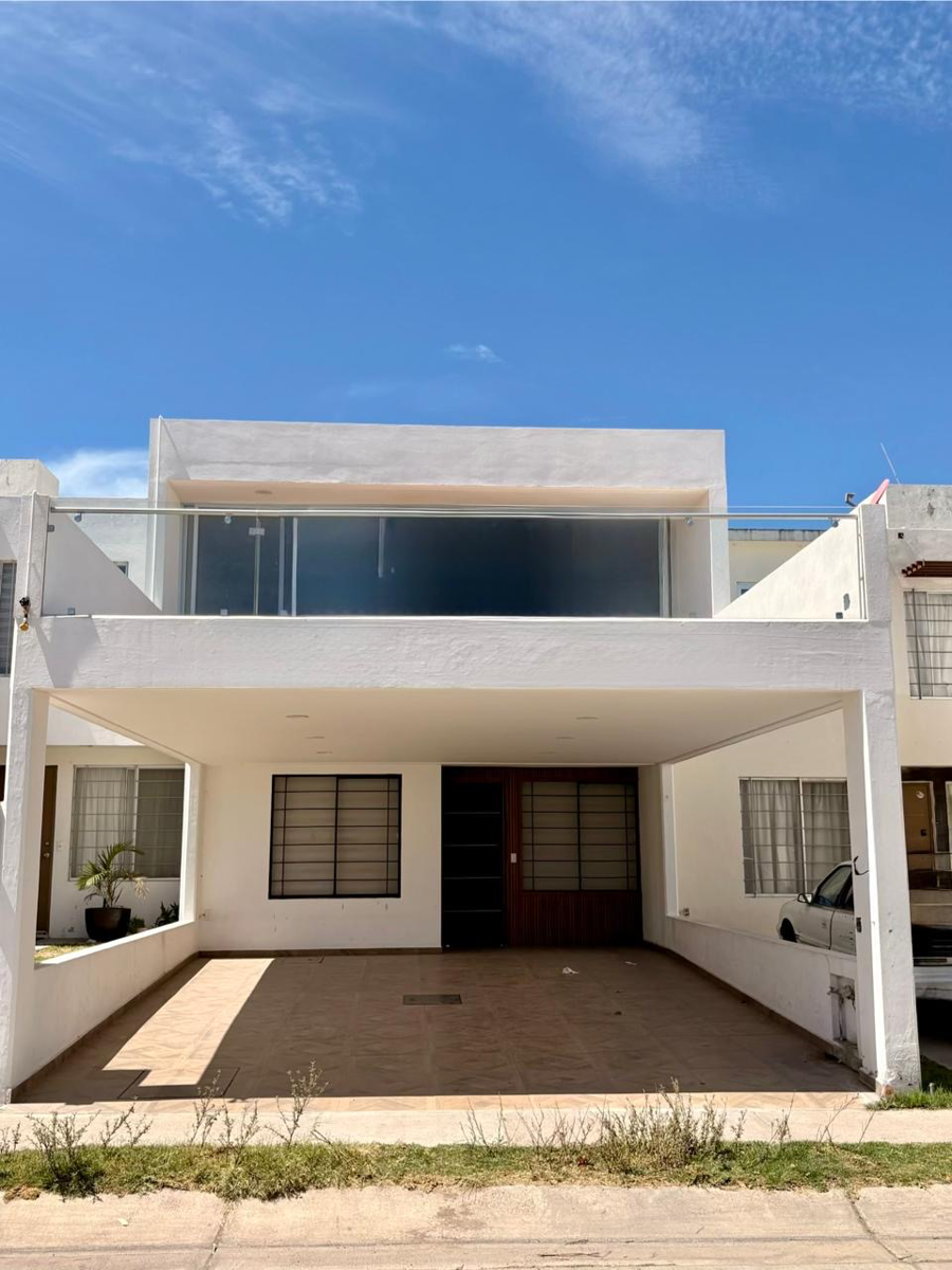 Casa en venta en Villas de Bonaterra, Aguascalientes — foto 1 de 18