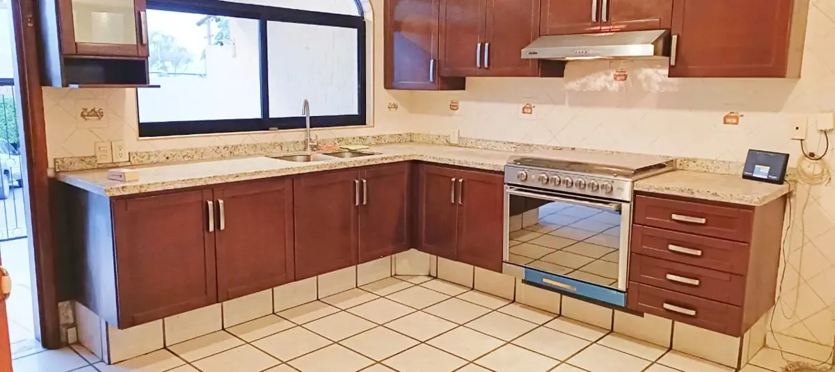 Casa en renta en Mirador del Tesoro, San Pedro Tlaquepaque — foto 1 de 44