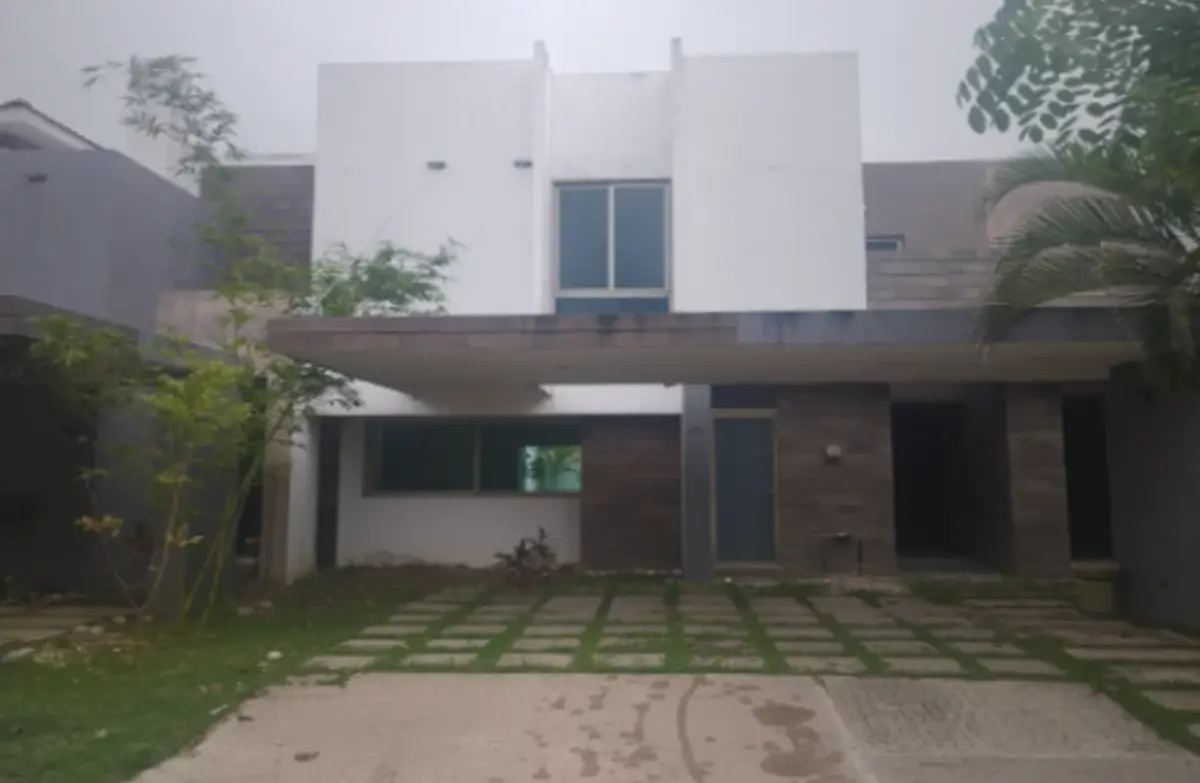 Casa en venta en Altozano, Centro — foto 1 de 11