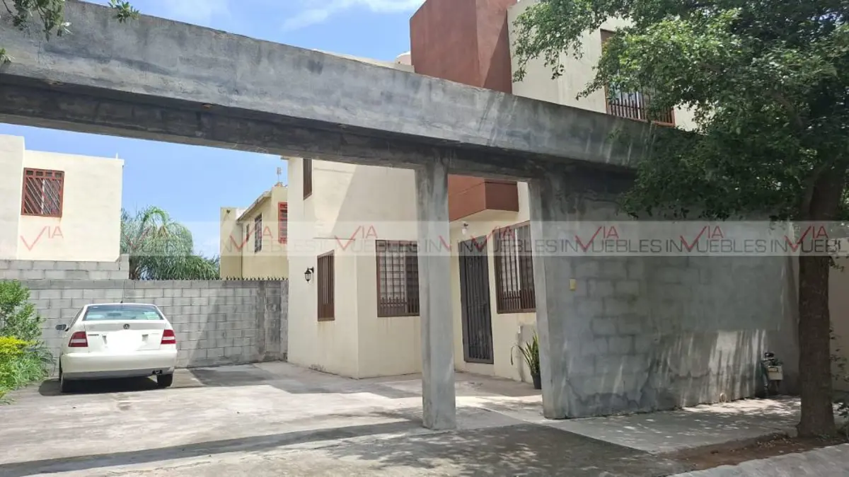 Casa en venta en Mirasur, General Escobedo — foto 1 de 21