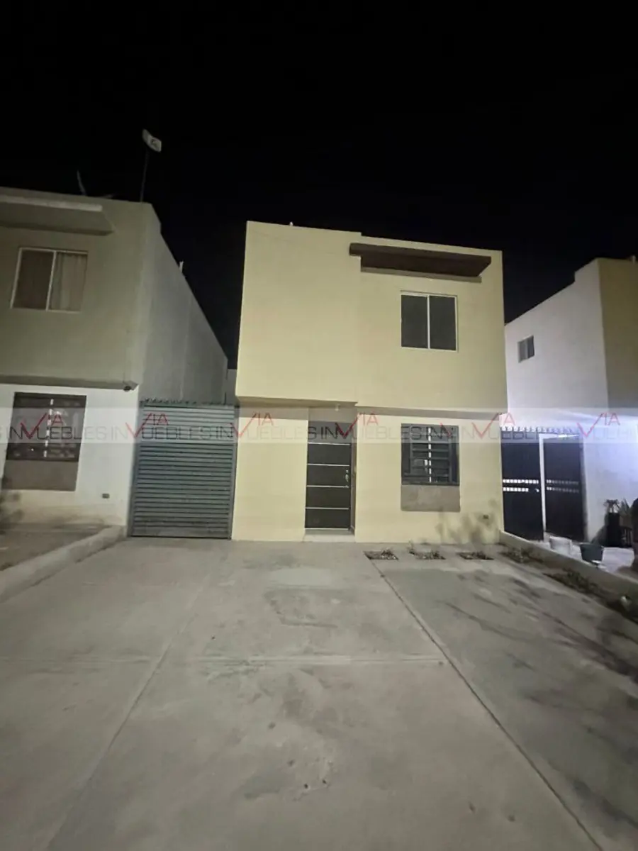 Casa en venta en Los Héroes Lincoln, García — foto 1 de 19