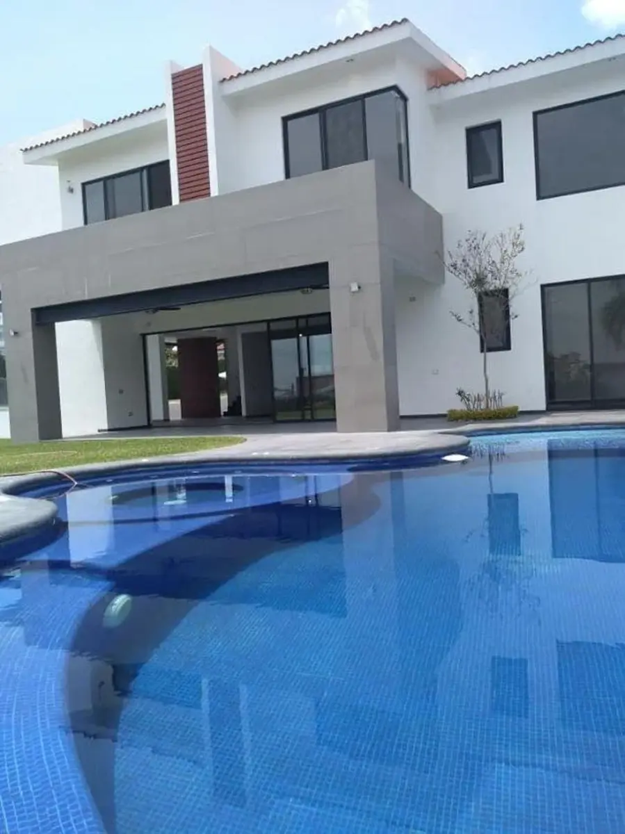 Casa en venta en Cocoyoc, Yautepec — foto 1 de 14