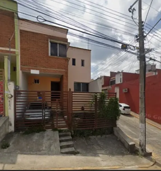 Amplia Construcción en Privada