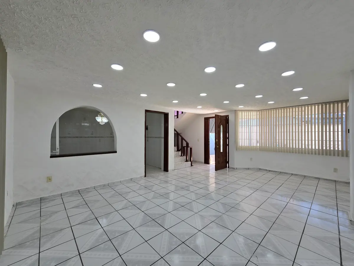 Casa en venta en San Lorenzo la Cebada, Xochimilco — foto 1 de 27